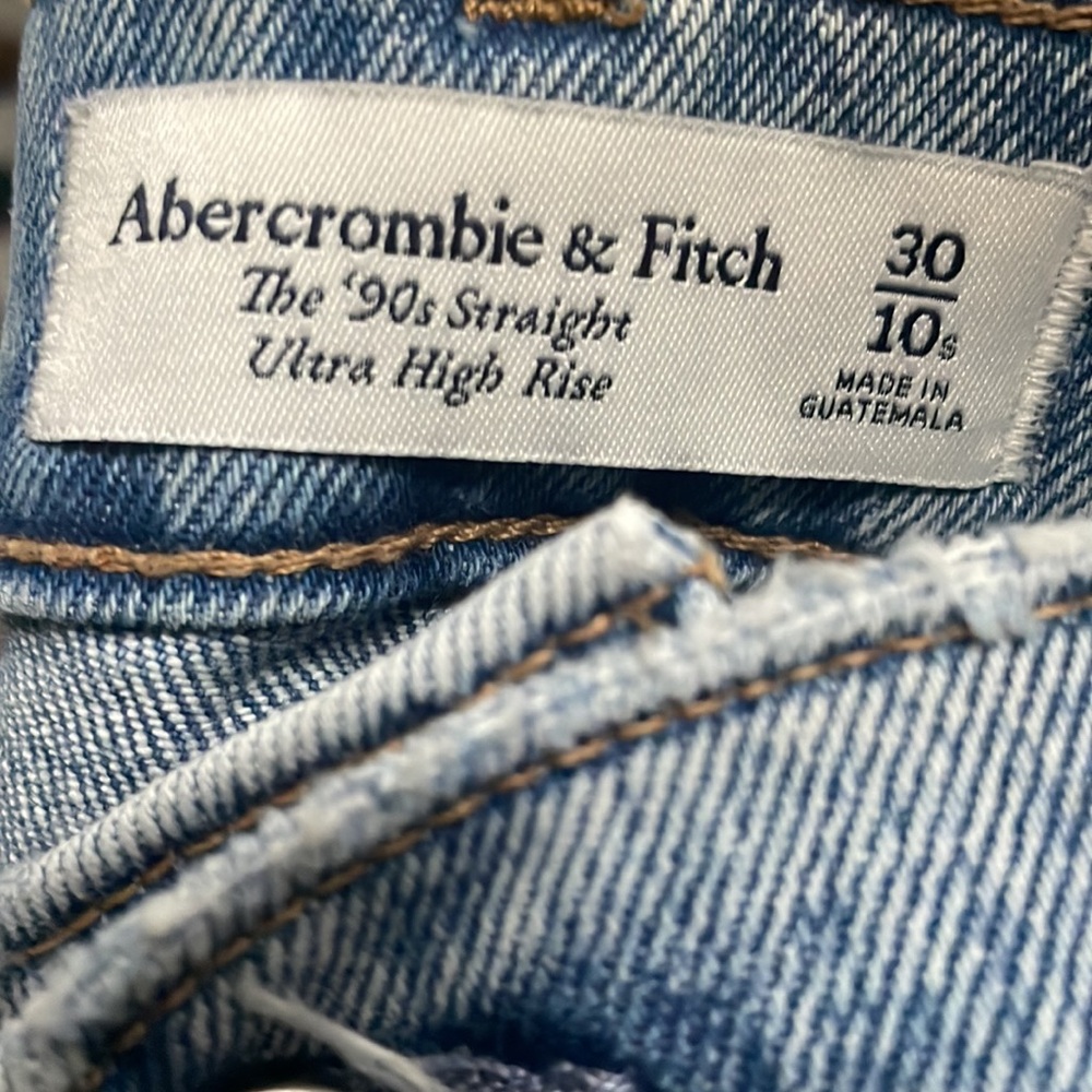 Abercrombie & Fitch • ultra high rise 90s straight with vent hem sz 30 / 10S - Picture 15 of 15